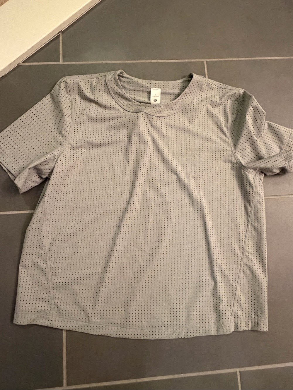 Lululemon Breathable Running Short-Sleeve Shirt Graphic